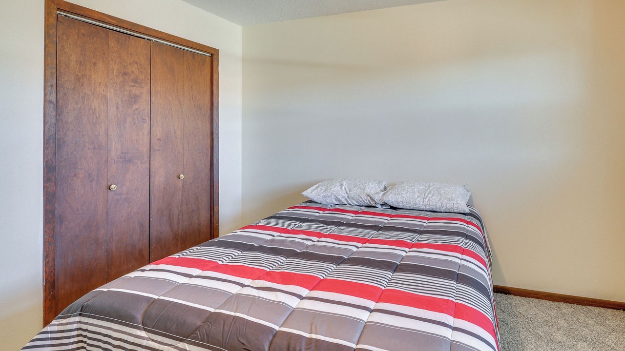 Photo of Bedroom in Pierre