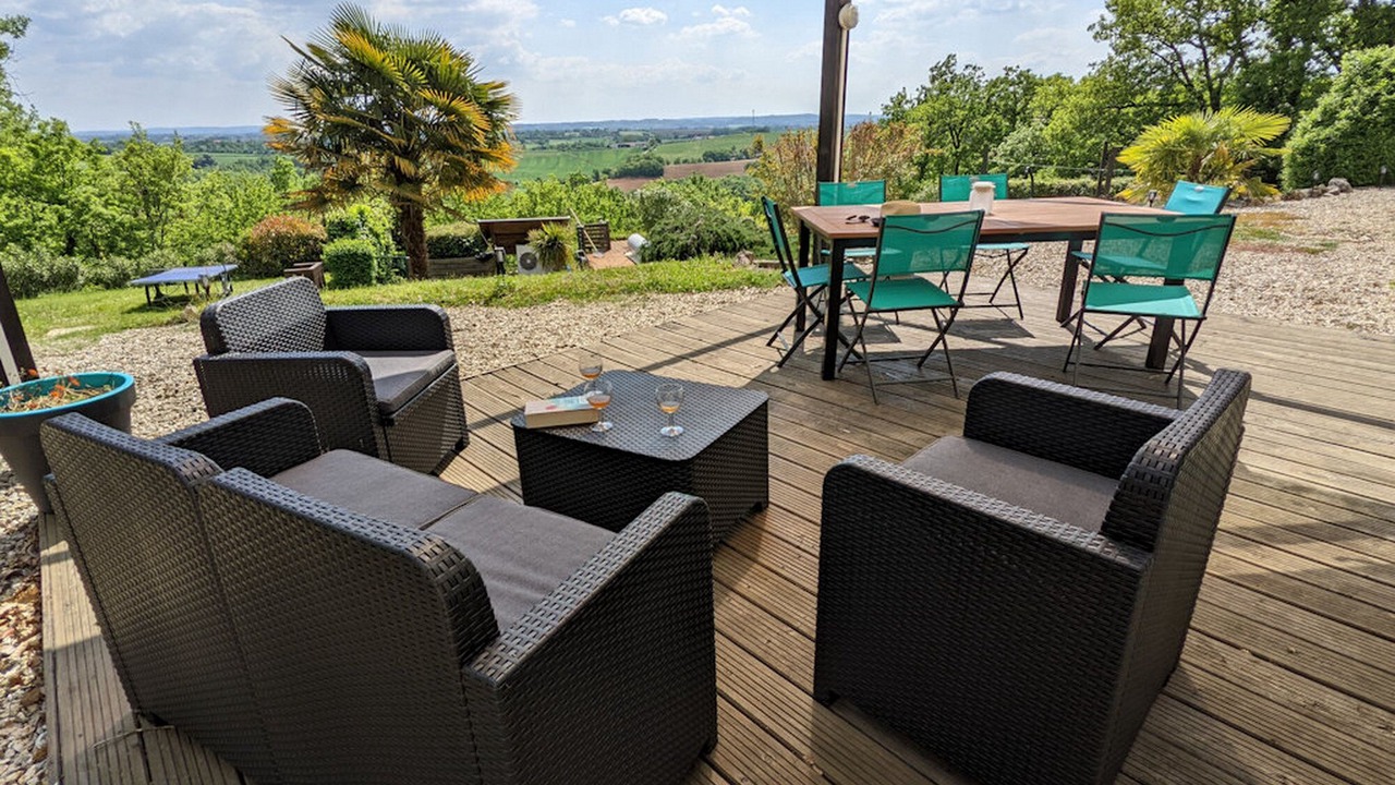 Photo of Outdoor in Carlus