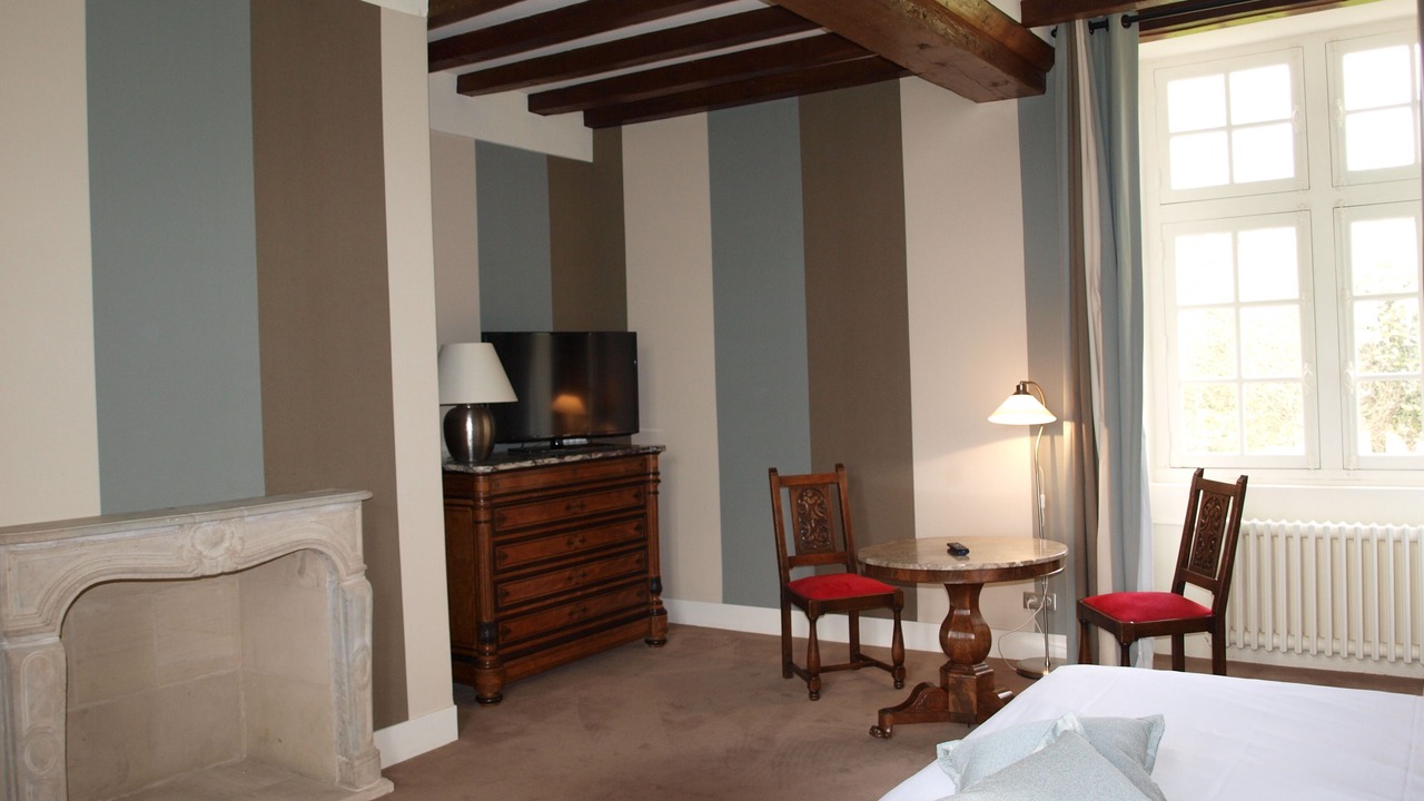 Photo of Bedroom in Crepon