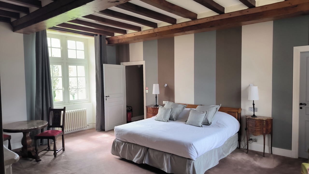 Photo of Bedroom in Crepon