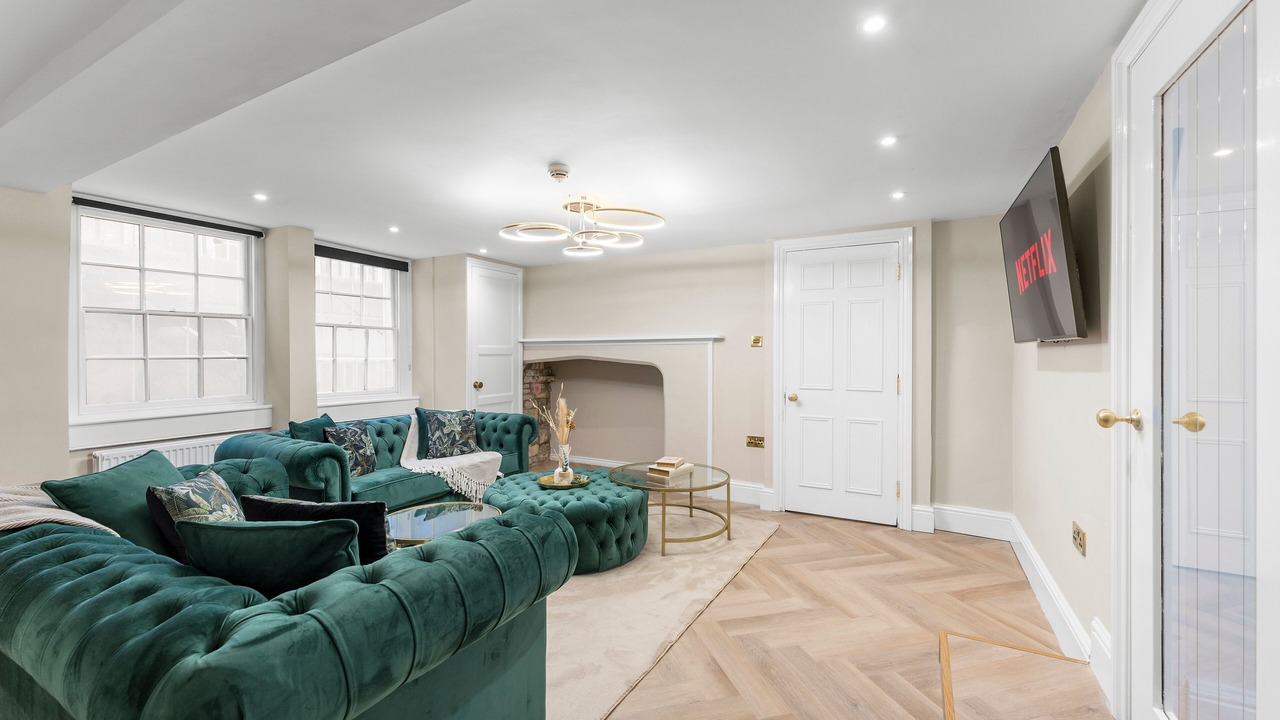 Photo of Livingroom in Bath