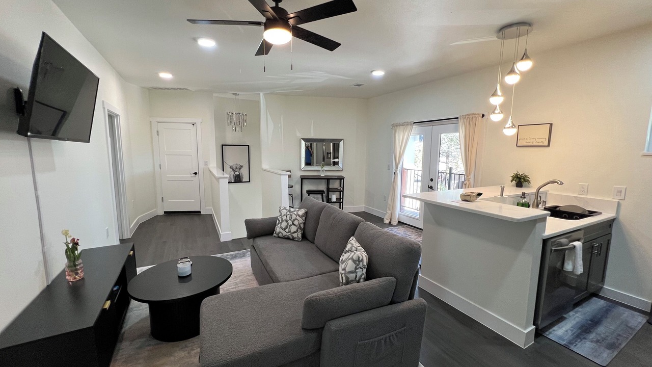 Photo of Livingroom in Deer Creek Ranch