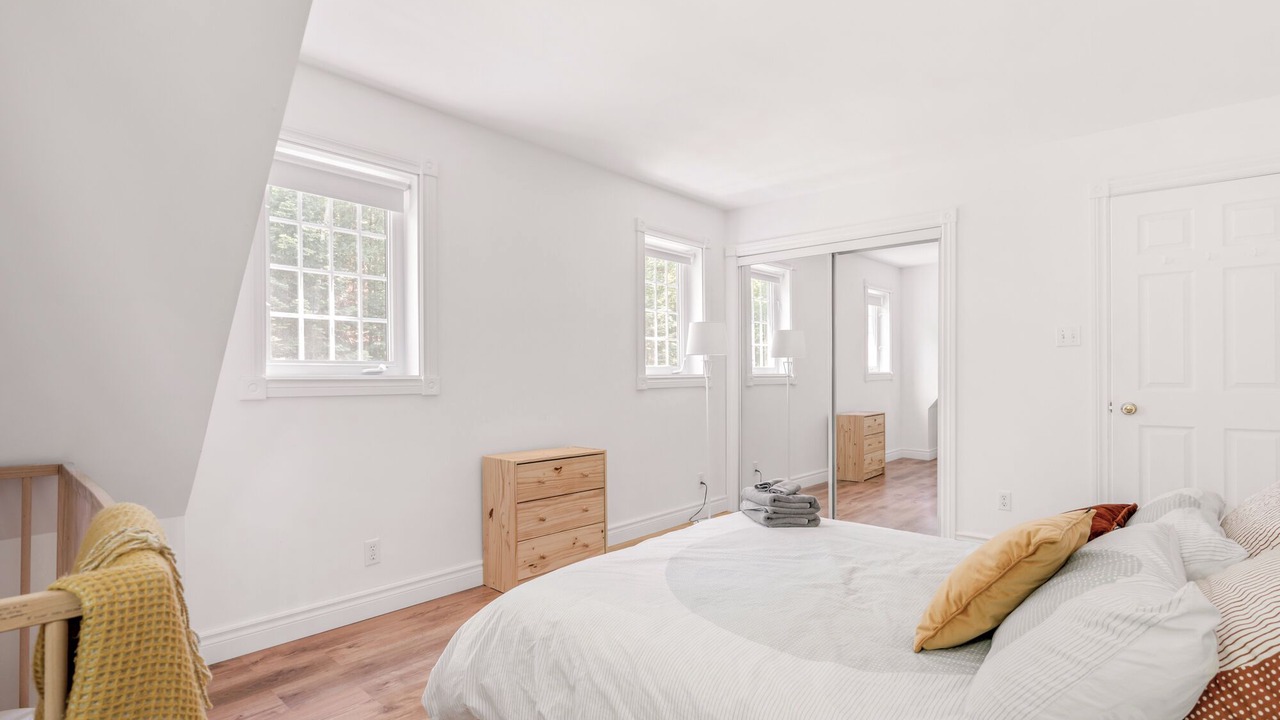 Photo of Bedroom in Mandeville