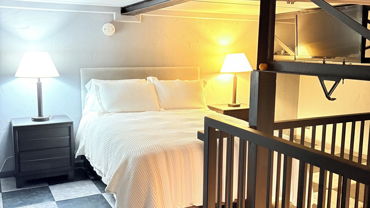 Photo of Bedroom in Deep Ellum