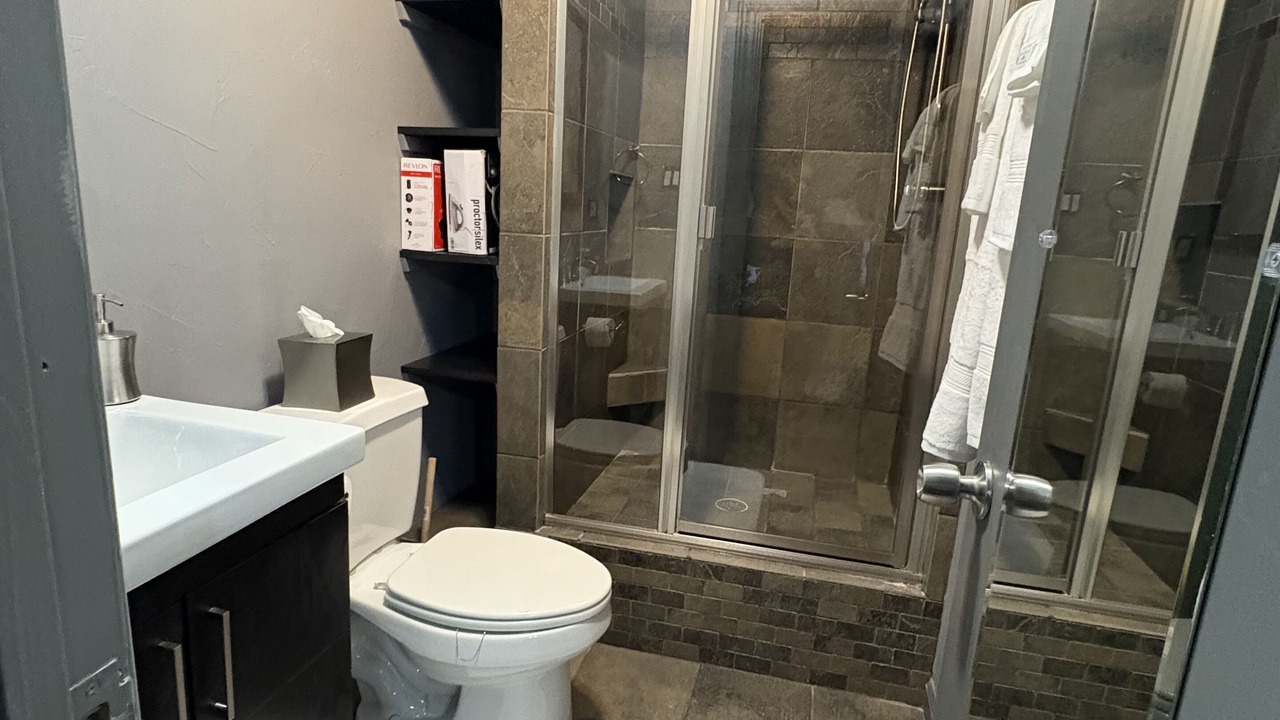 Photo of Bathroom in Deep Ellum