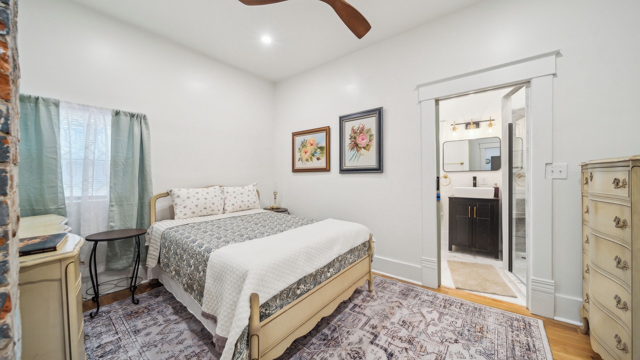 Photo of Bedroom in Broken Arrow