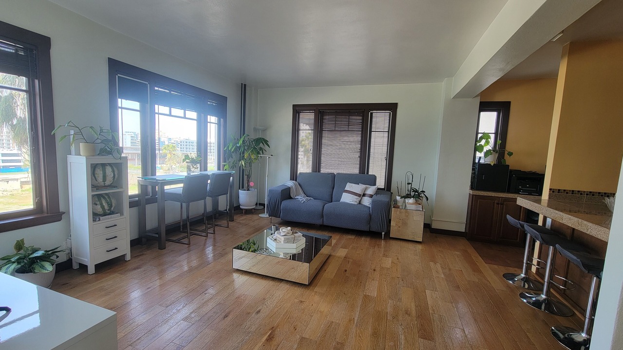 Photo of Livingroom in Waterfront