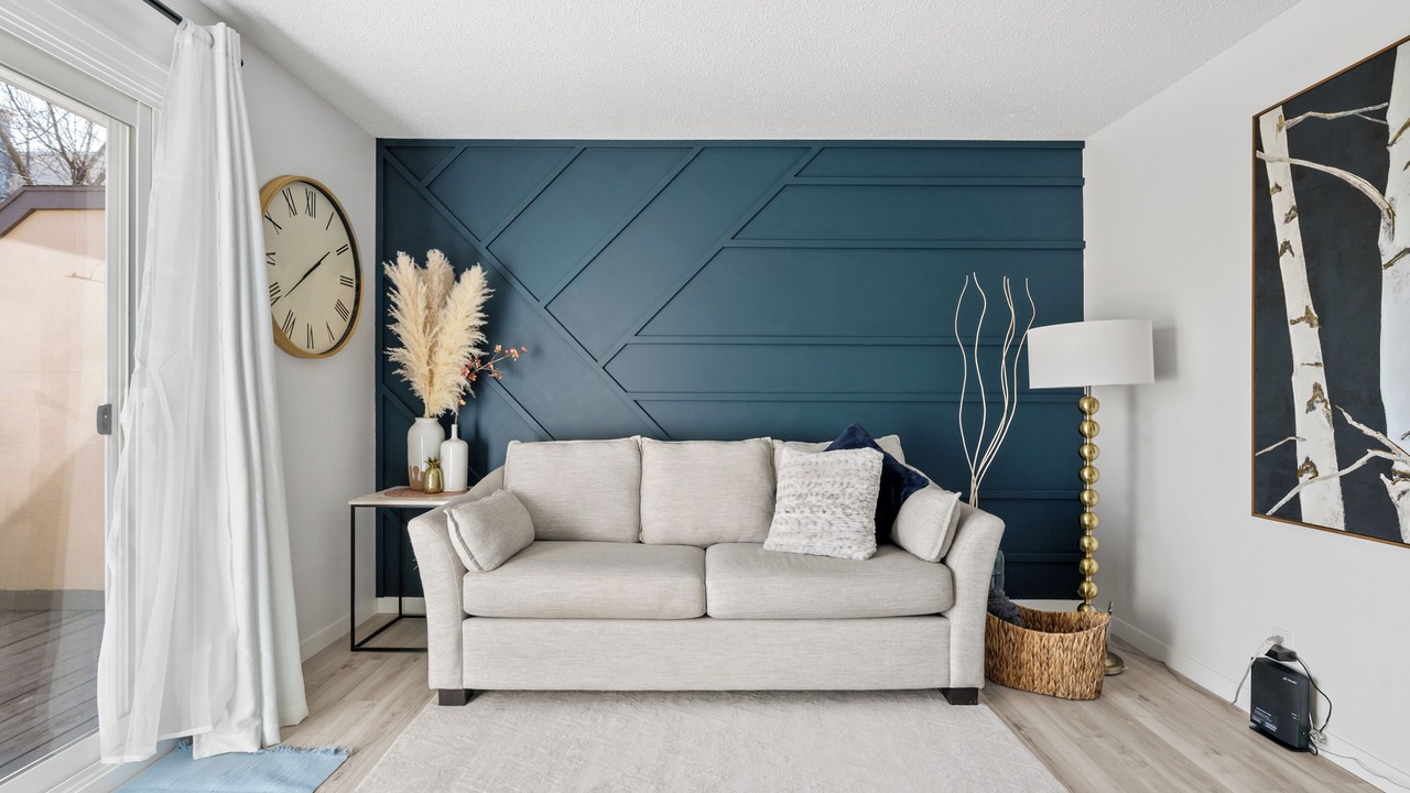 Photo of Livingroom in Northwest Calgary