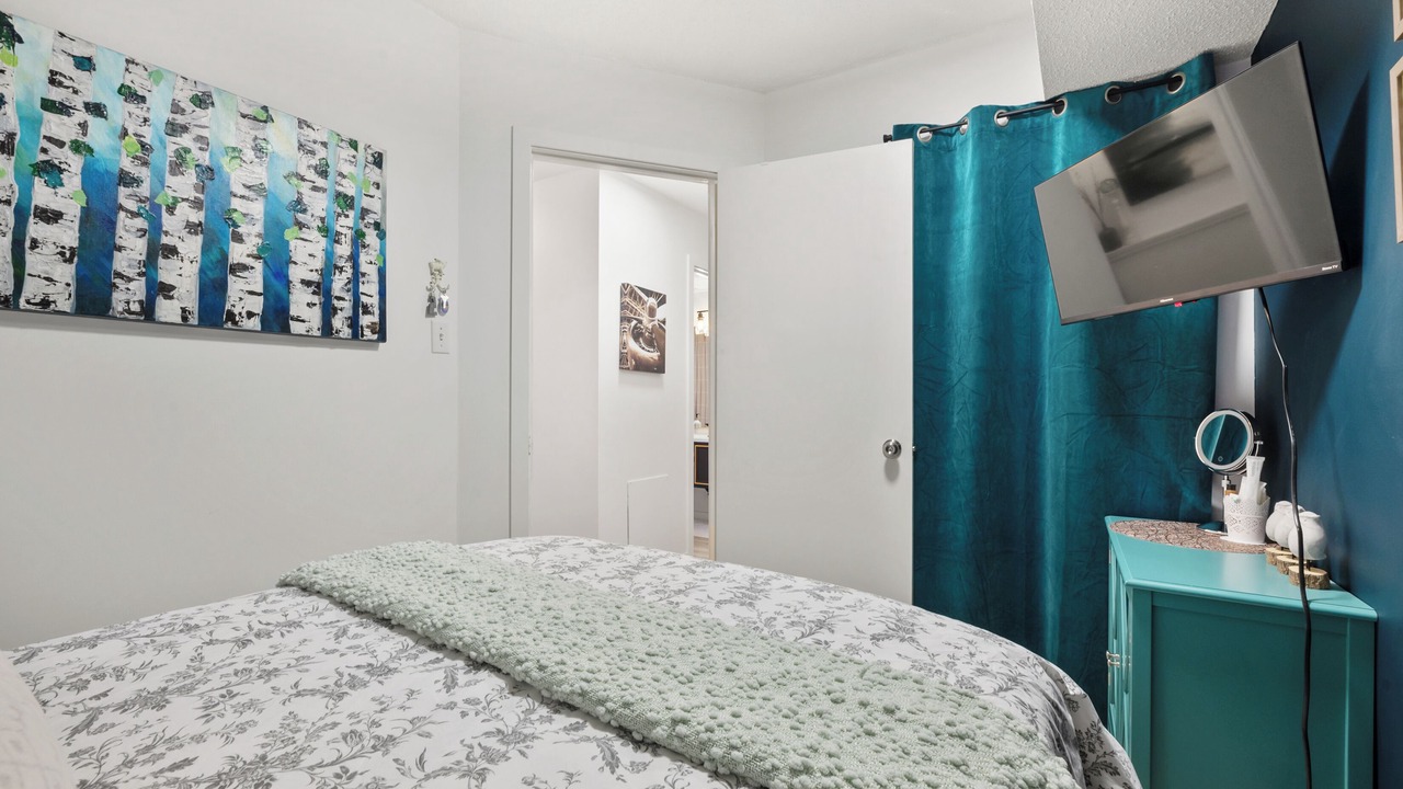 Photo of Bedroom in Northwest Calgary