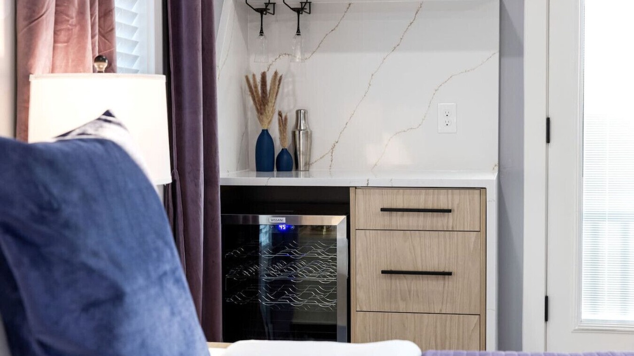 Photo of Bedroom in Lower Lawrenceville