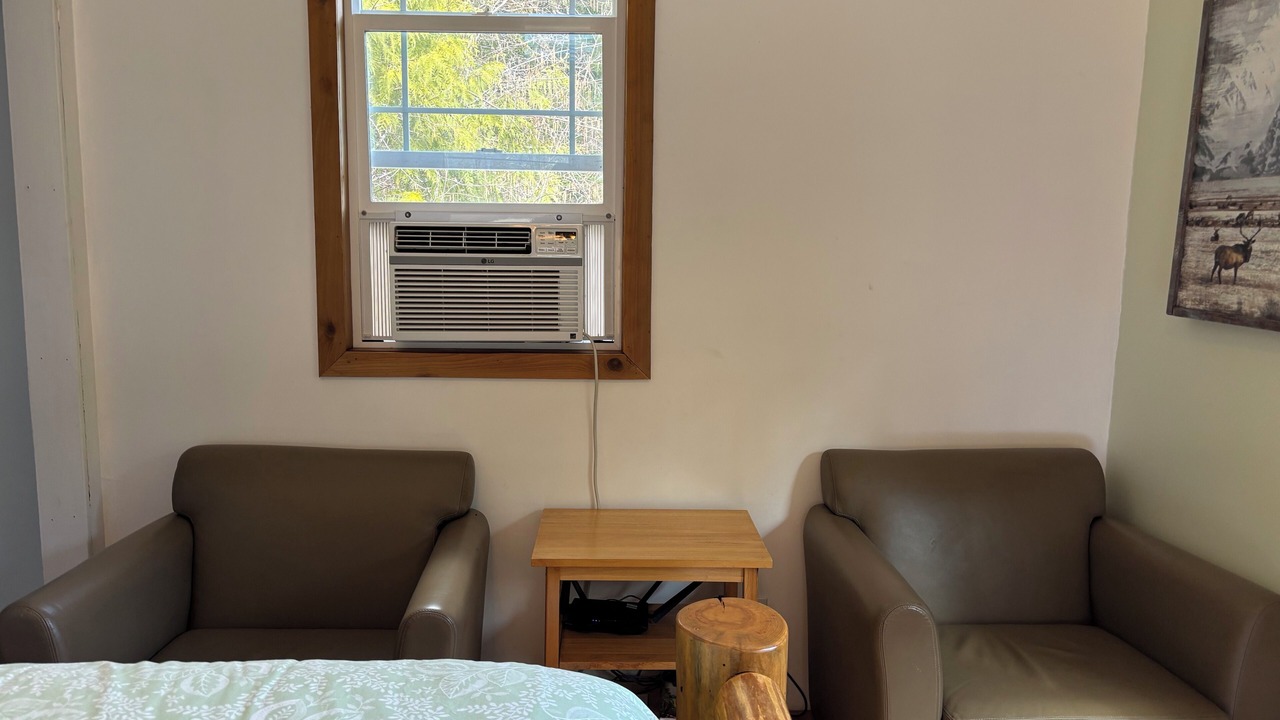 Photo of Bedroom in West Hills