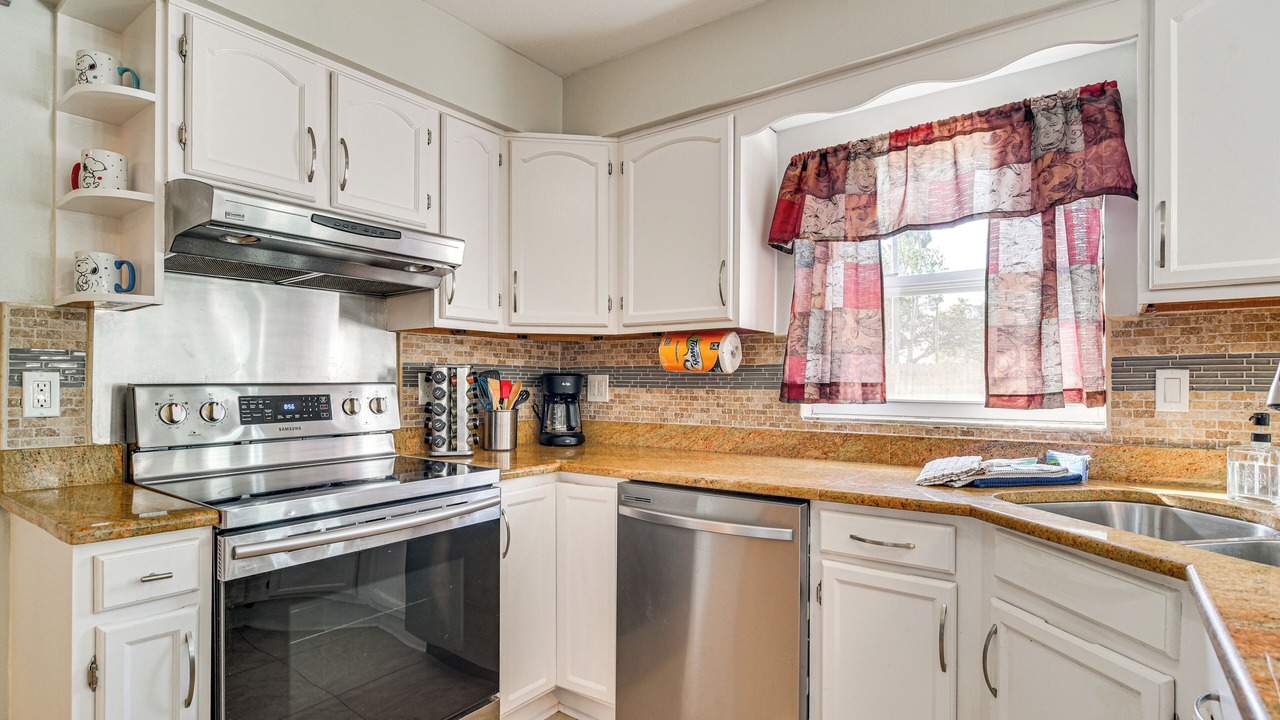 Photo of Kitchen in Largo