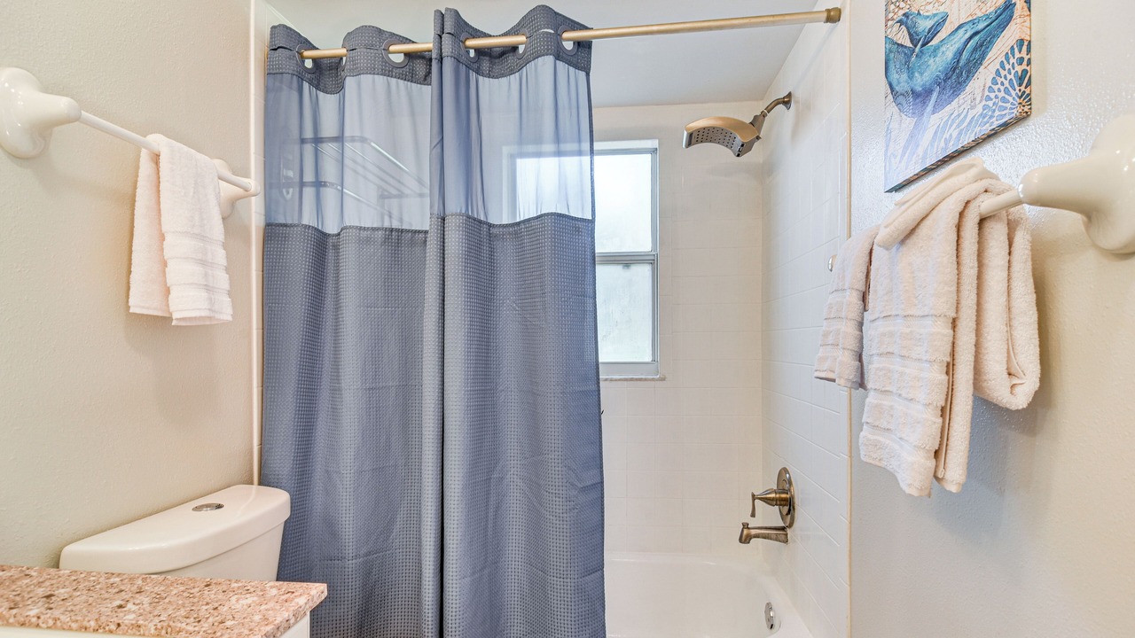 Photo of Bathroom in Largo