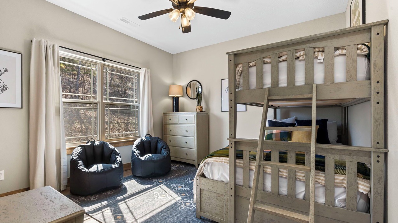 Photo of Bedroom in Hollister