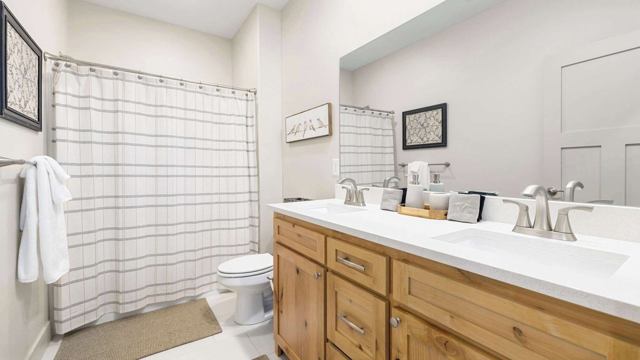 Photo of Bathroom in Noel