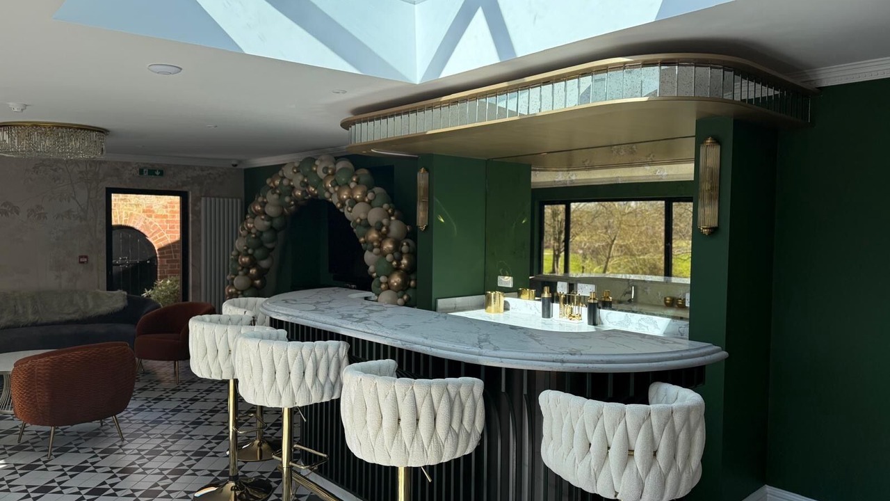 Photo of Livingroom in Bedford