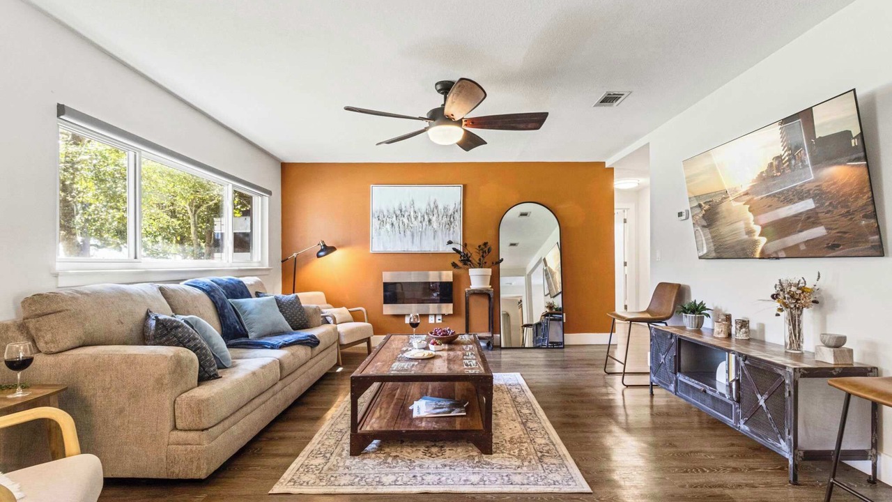 Photo of Livingroom in Fort Walton Beach