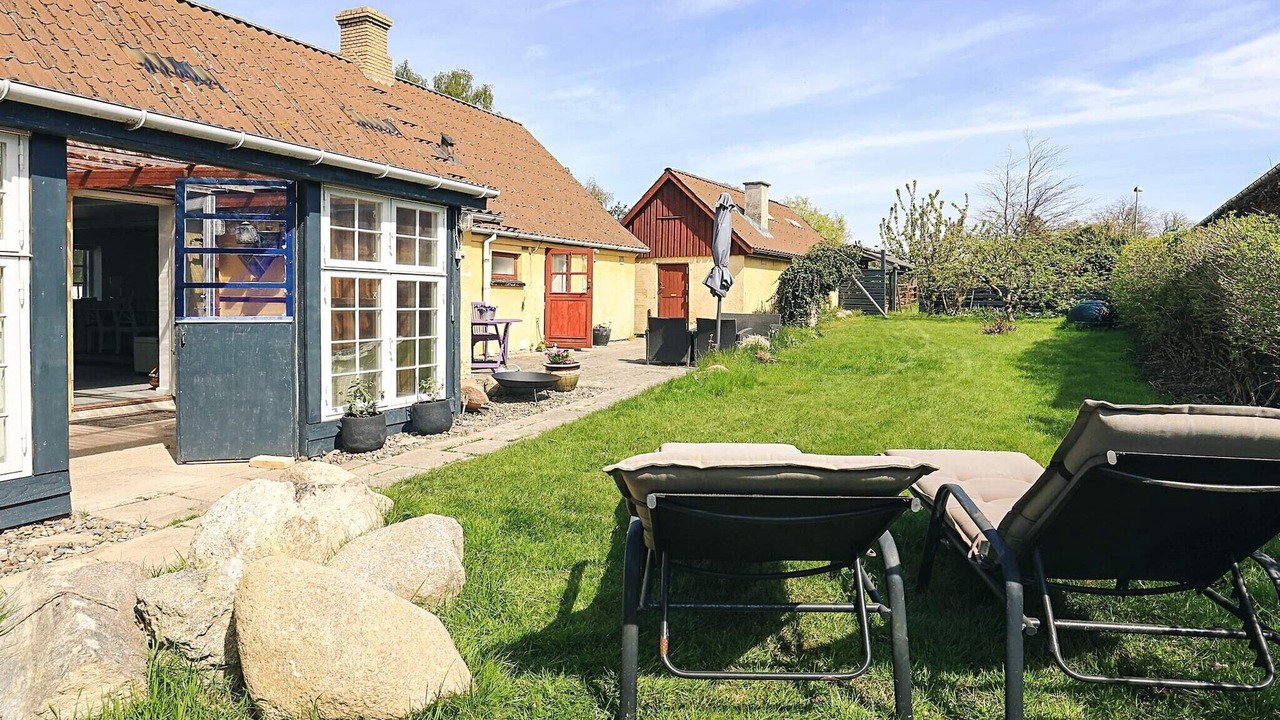 Photo of Outdoor in Store Damme