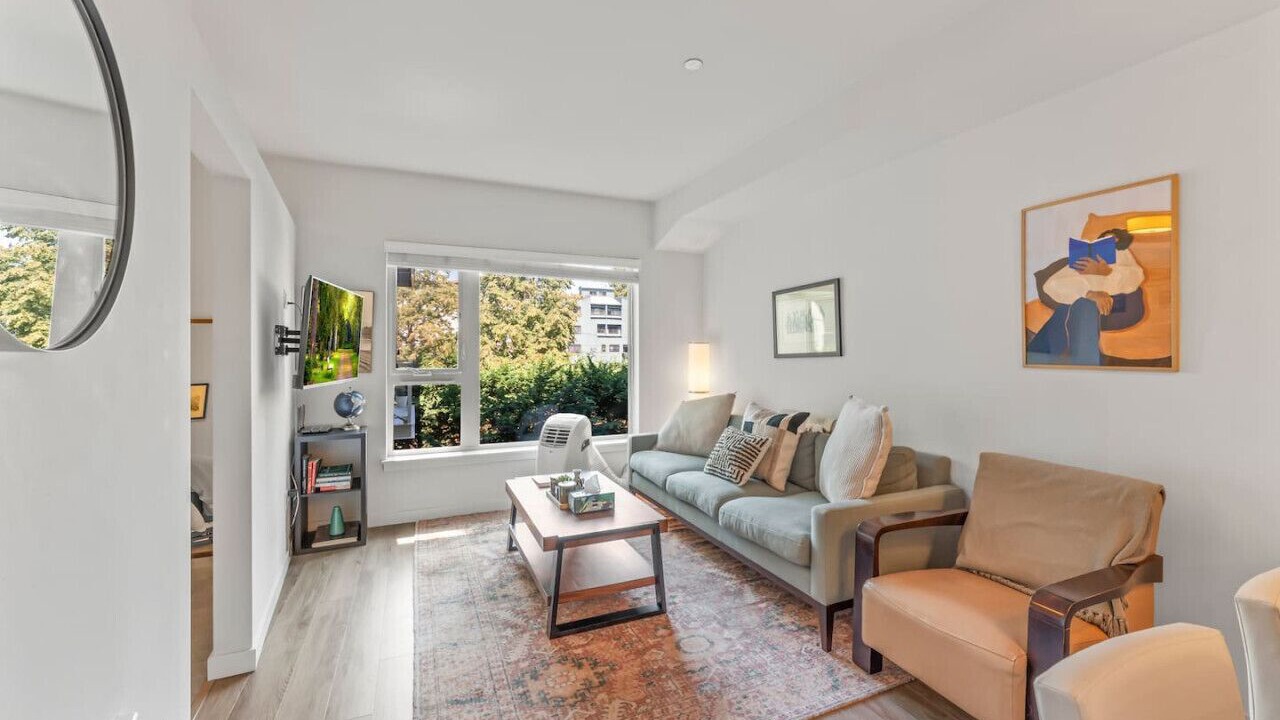 Photo of Livingroom in Old Ballard