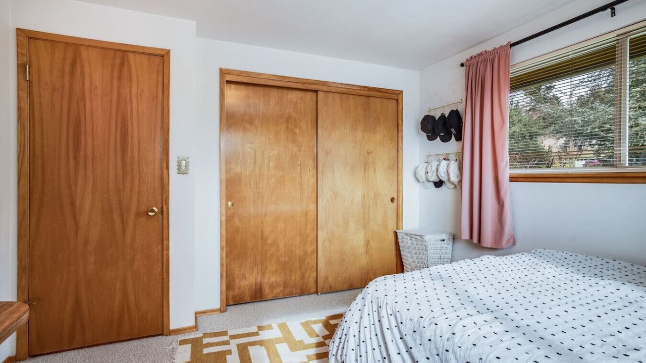 Photo of Bedroom in White Center