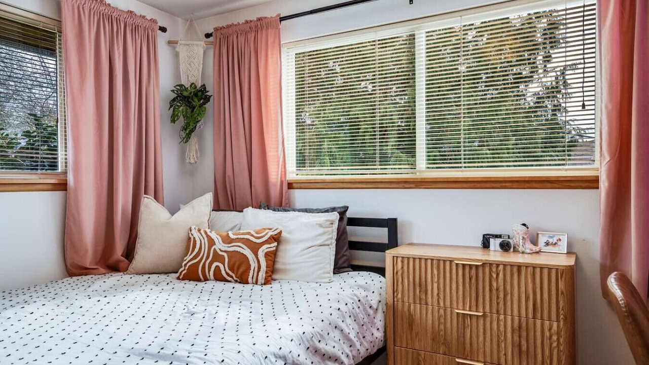 Photo of Bedroom in White Center