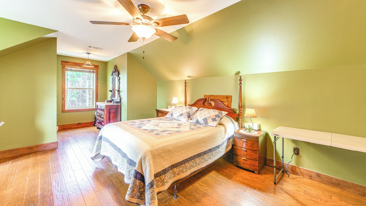 Photo of Livingroom in Pine Mountain