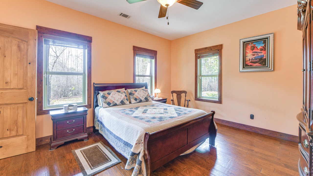 Photo of Others in Pine Mountain