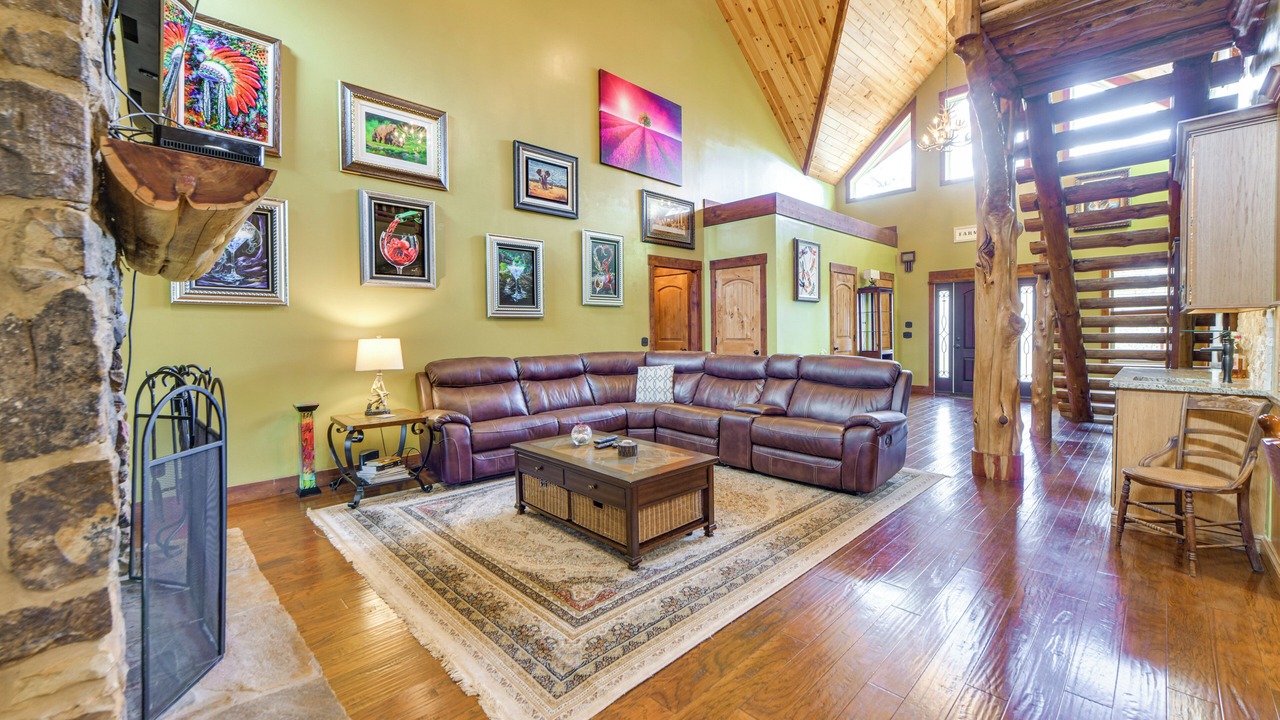 Photo of Livingroom in Pine Mountain