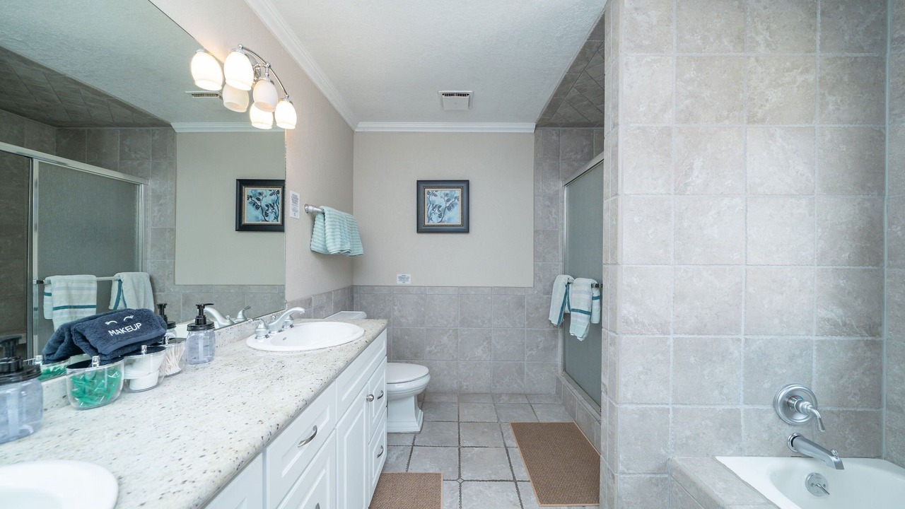Photo of Bathroom in Moovalya Keys