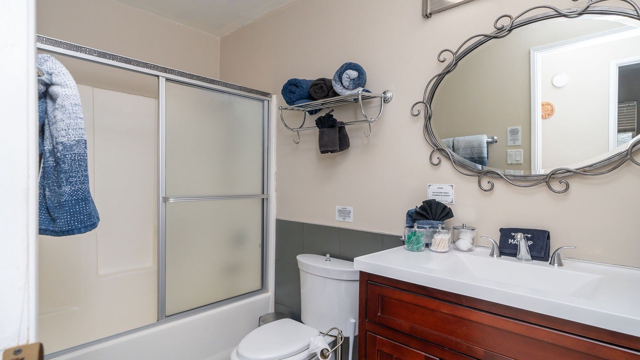 Photo of Bathroom in Moovalya Keys