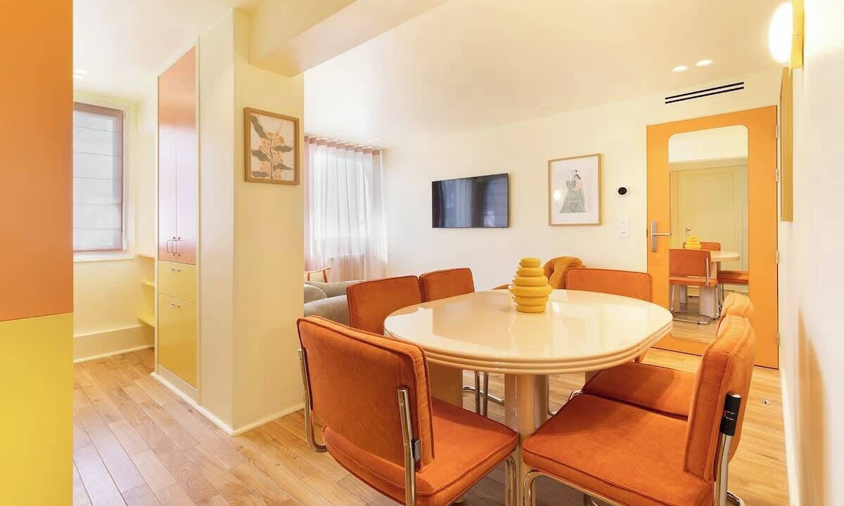 Photo of Others in 8th Arrondissement