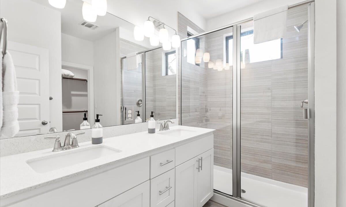 Photo of Bathroom in Windsor Park