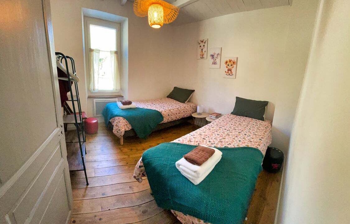 Photo of Bedroom in Caudebronde