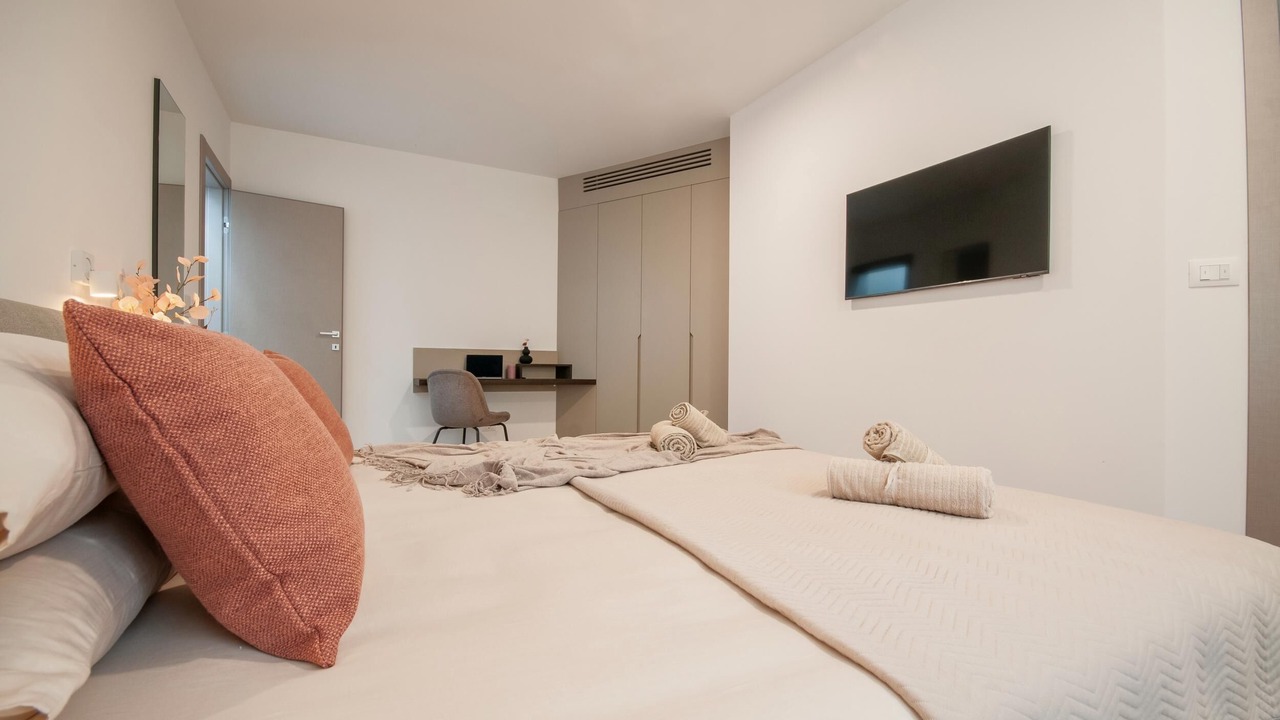 Photo of Bedroom in Gajana