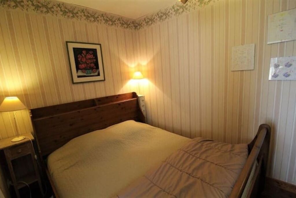 Photo of Bedroom in Albigny-sur-Saone