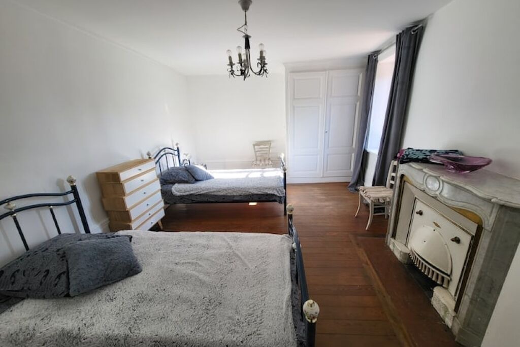 Photo of Bedroom in Albigny-sur-Saone
