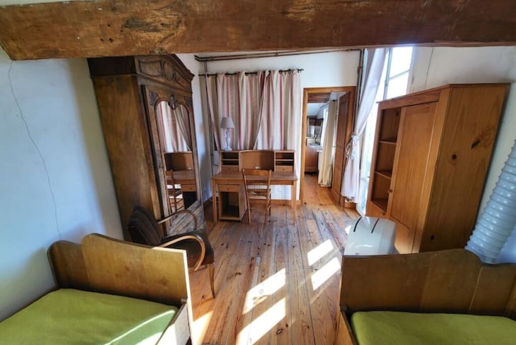 Photo of Bedroom in Albigny-sur-Saone