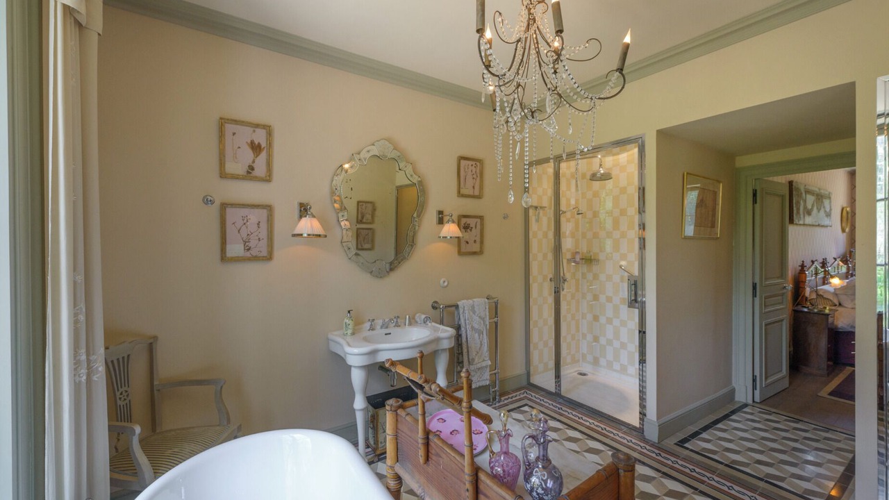 Photo of Bathroom in Saint-Laurent-Nouan