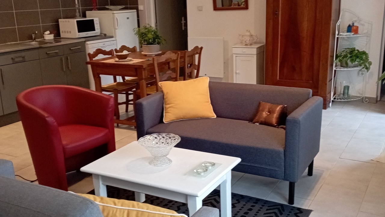 Photo of Livingroom in Saint-Martial-Viveyrol