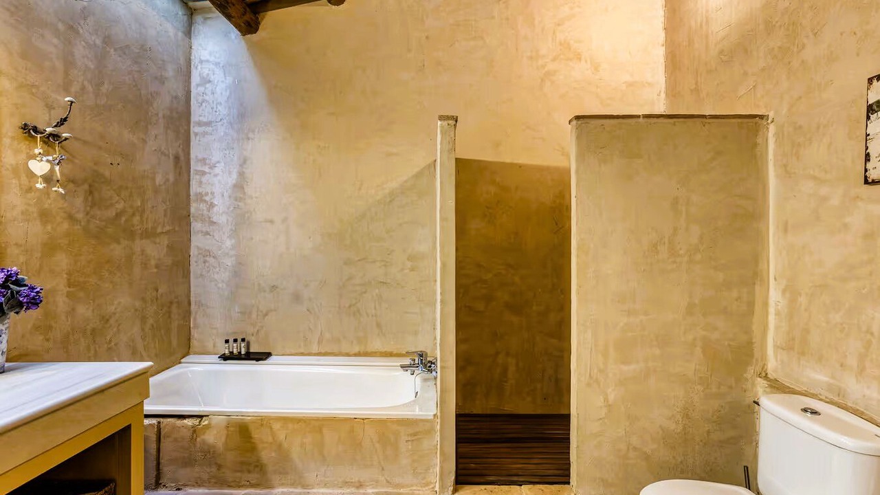 Photo of Bathroom in Riumors