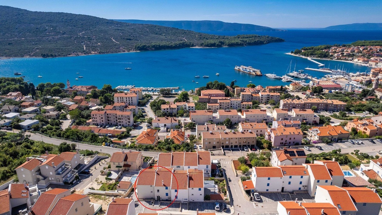 Photo of Outdoor in Cres