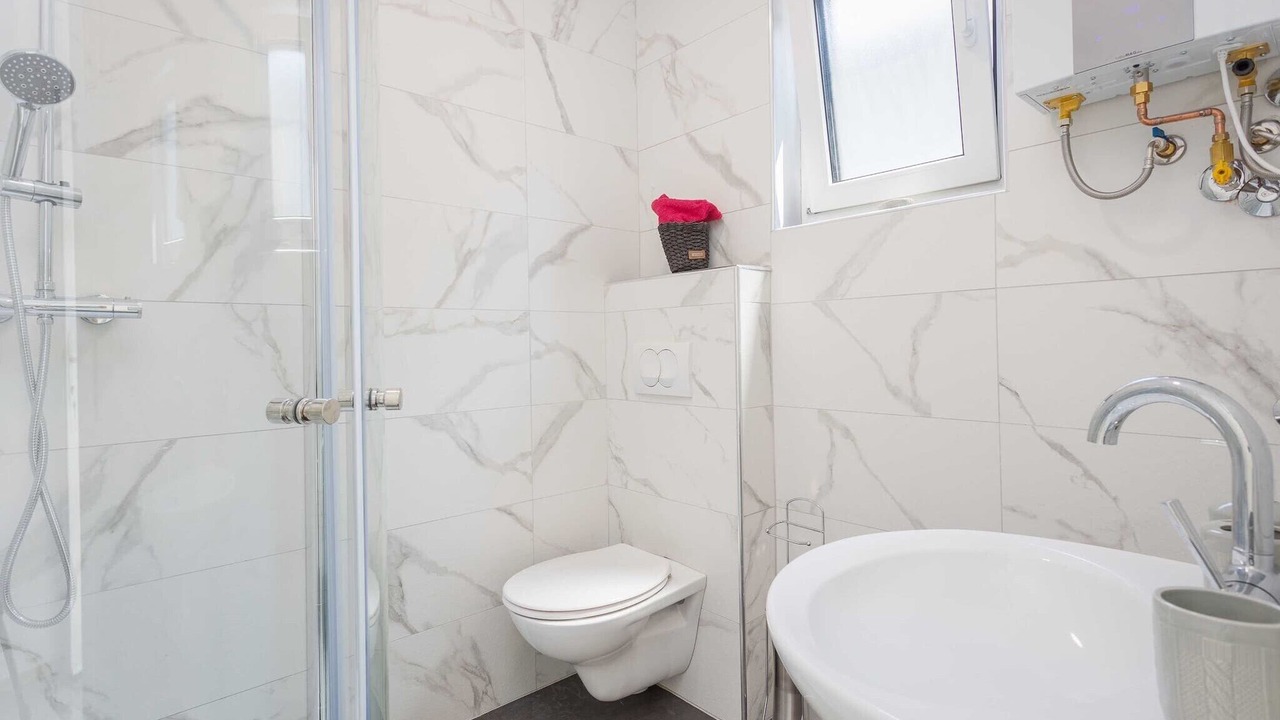 Photo of Bathroom in Peroj