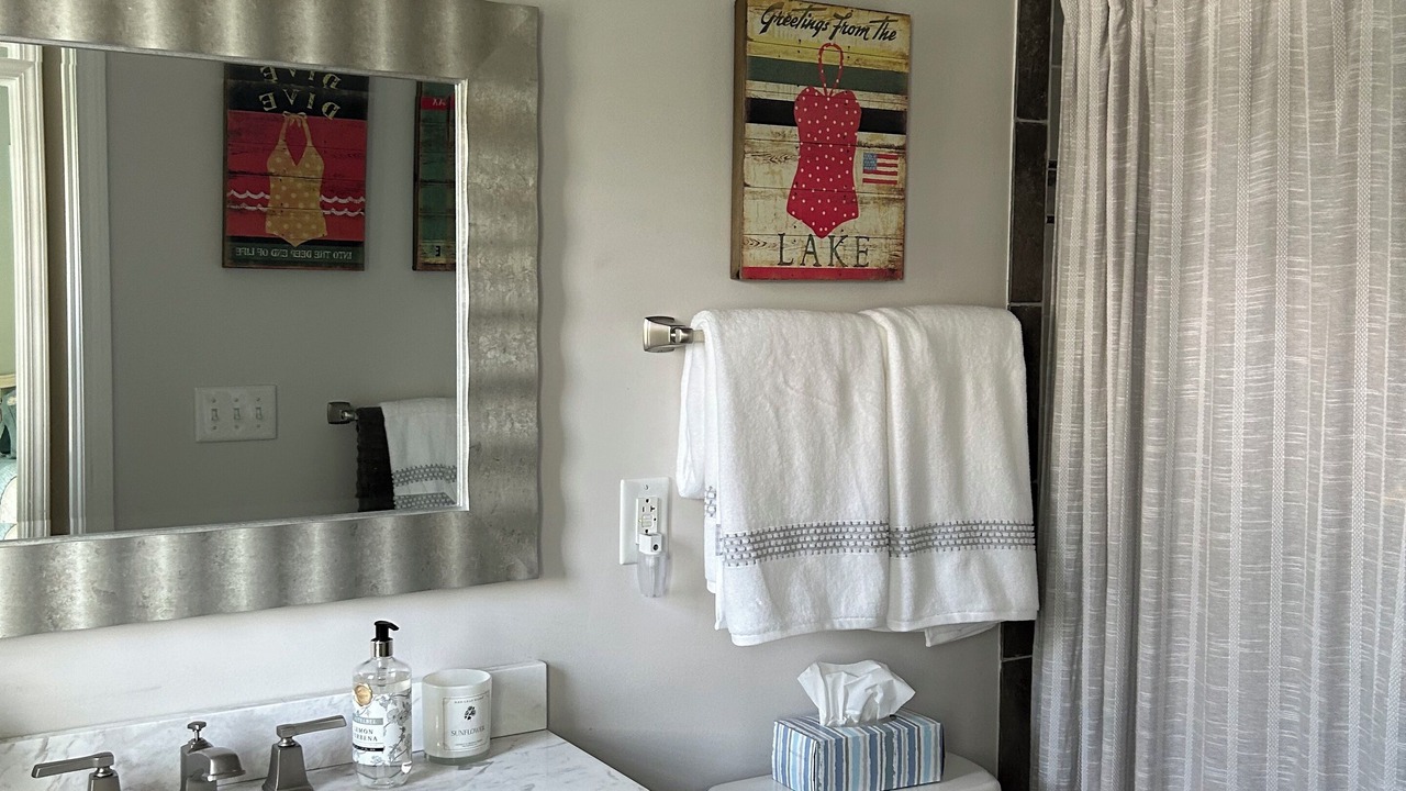 Photo of Bathroom in Oak Grove