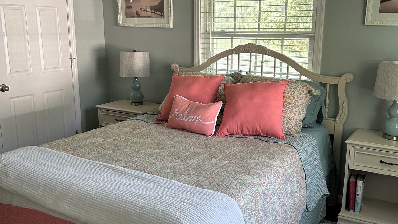 Photo of Bedroom in Oak Grove