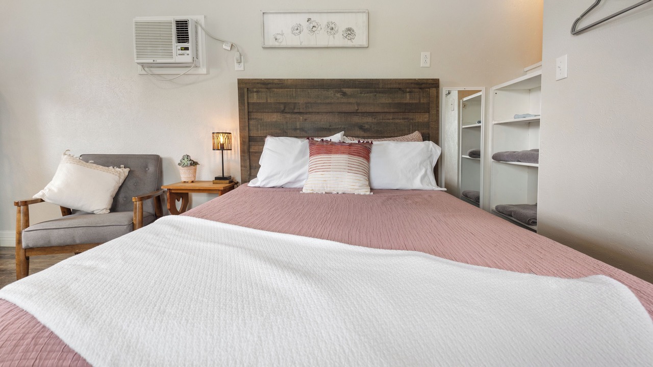 Photo of Bedroom in Prairie Lea