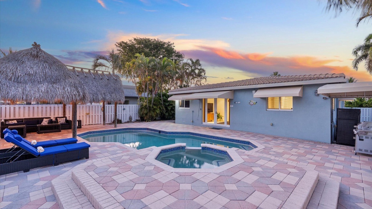Photo of Outdoor in Royal Poinciana