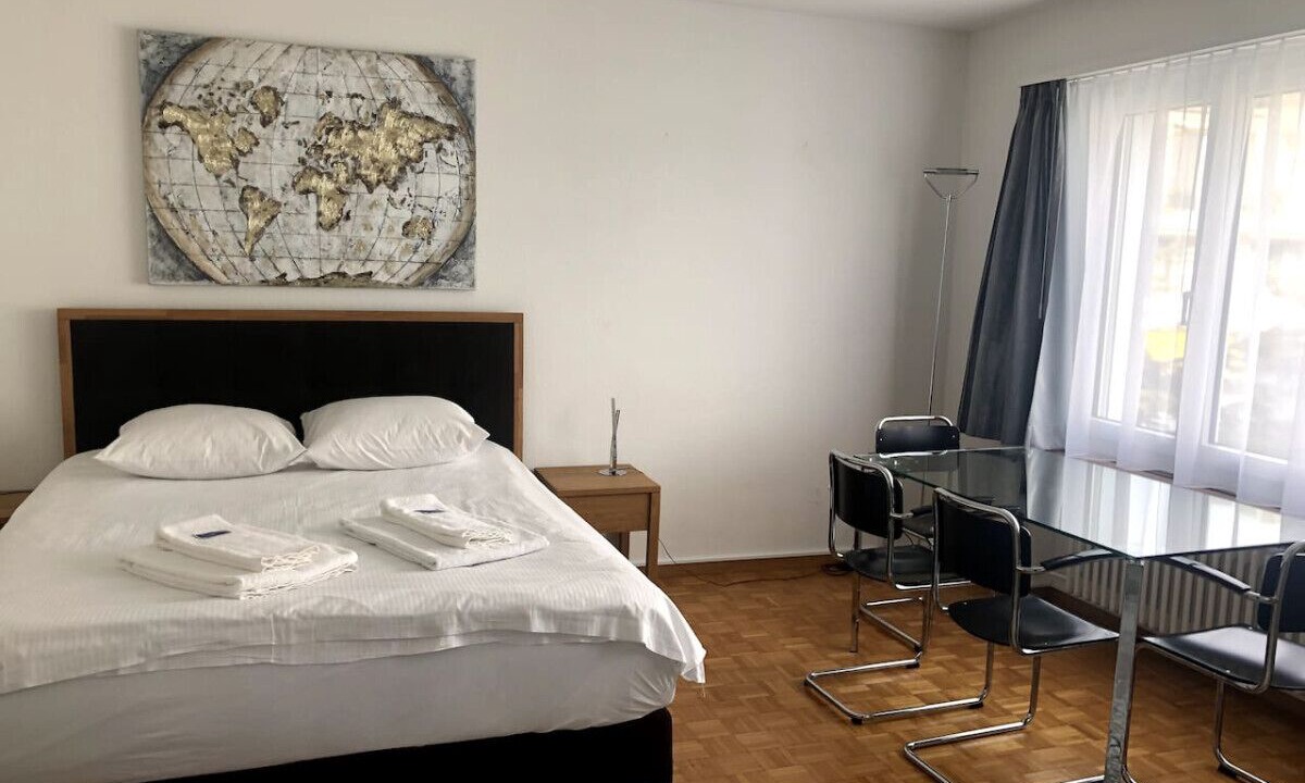 Photo of Bedroom in Hirslanden