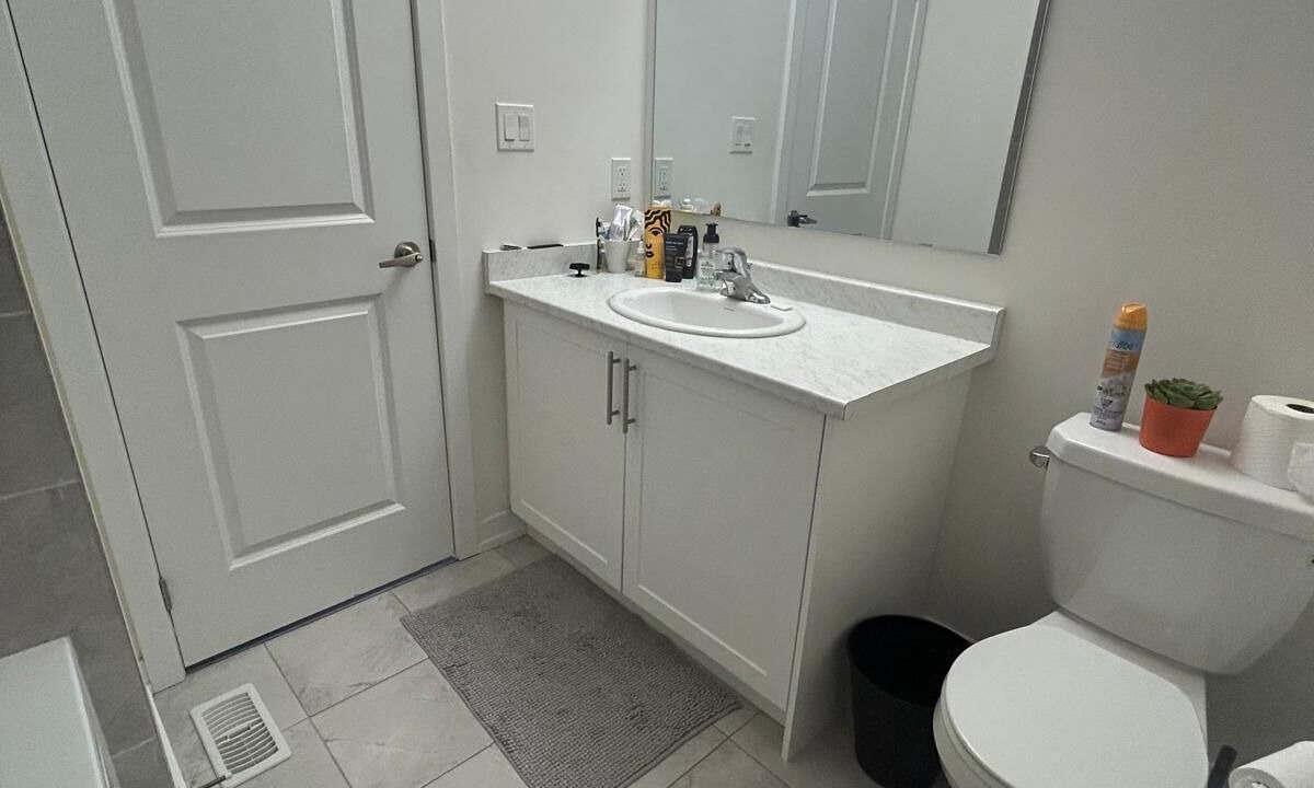 Photo of Bathroom in Halton Regional Municipality