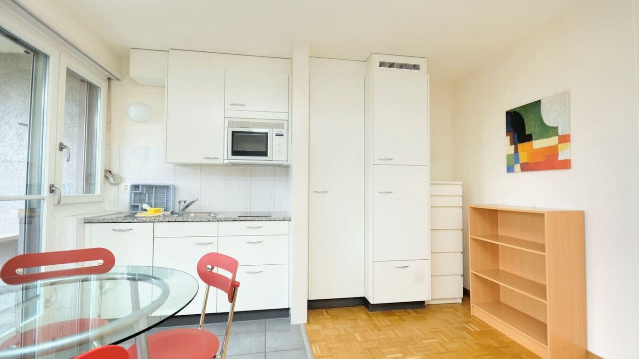 Photo of Kitchen in Center