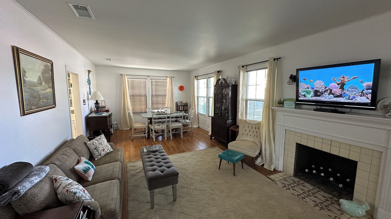 Photo of Livingroom in Gonzales